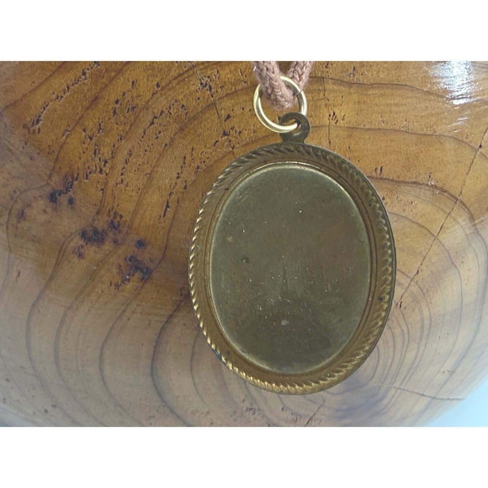 Vintage Horse Portrait Pendant Necklace Ceramic Brass Equestrian Dark Academia - Picture 2 of 5